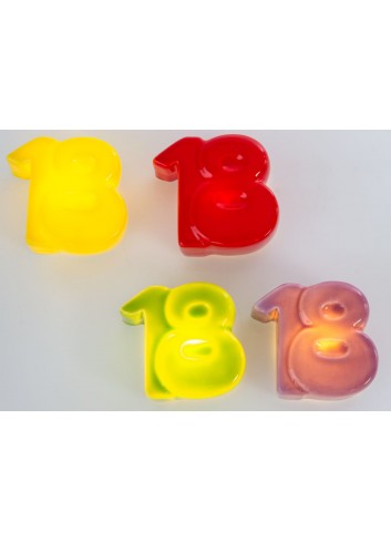 Numero 18 Anni Magnete Led 6 x 3 - 5 x 5 cm colori assortiti D6476 Cuorematto